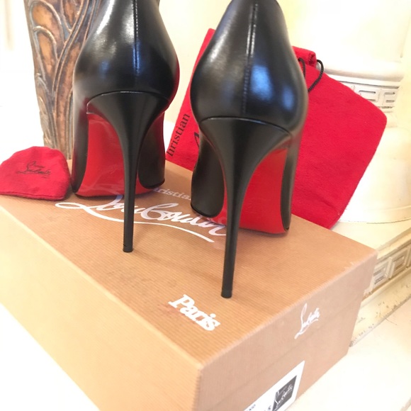 Christian Louboutin Pigalle Follies, size 37.5 - Picture 3 of 6